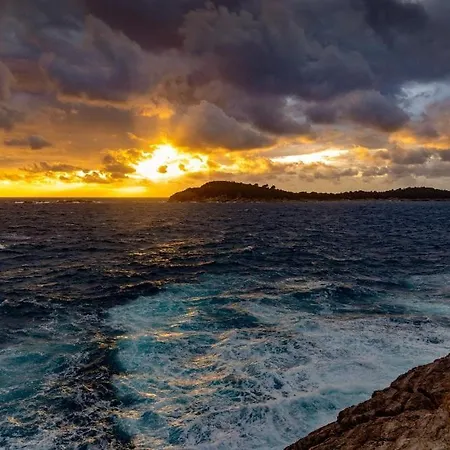 Aurelius 챠브타트